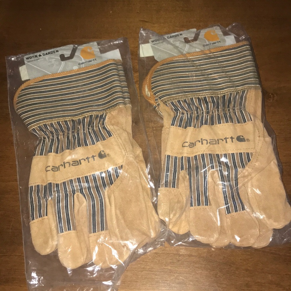 Carhartt Work and Garden Gloves.